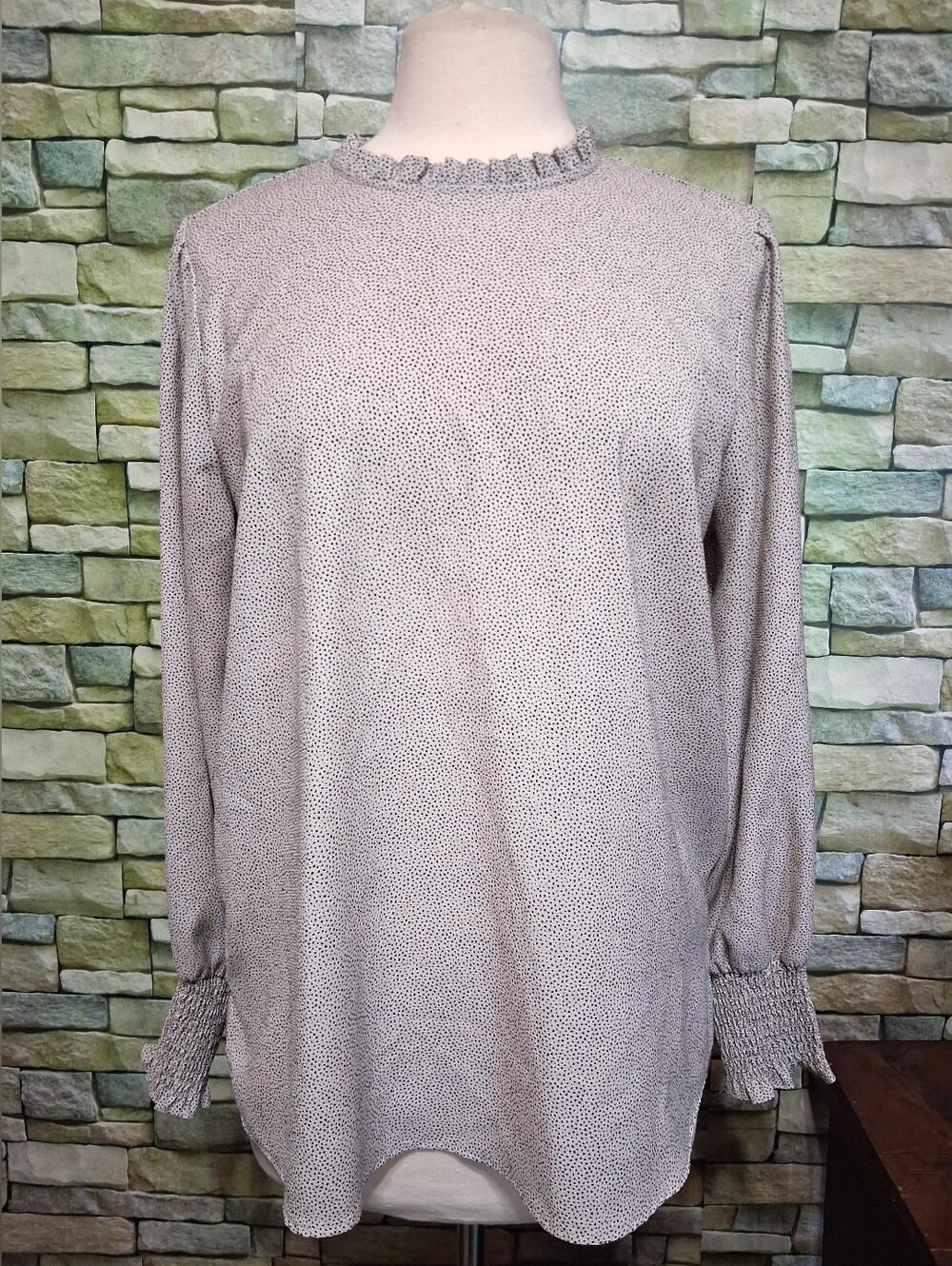 XL Women's Light Beige Polka Dot Ruffle Blouse